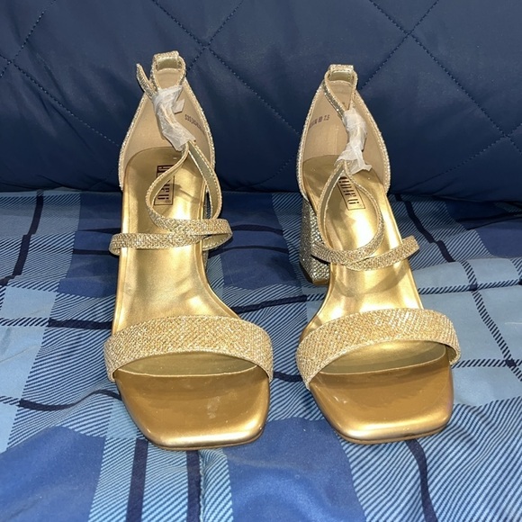 NEW Elegant Gold sparkling Strappy Block Heel Sandals - Picture 2 of 6